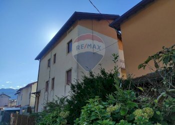 Edificio all\'aperto - Bilocale Costa Volpino - foto 2