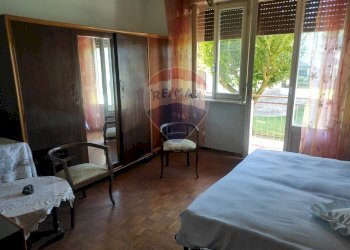 Camera / camera da letto - Bilocale Costa Volpino - foto 10