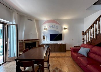 Sala da pranzo - Three-room apartment Via Marchese
 
21, Vieste - photo 5