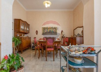 Sala da pranzo - Appartamento via D'Aragona
 
23, Chieti - foto 4