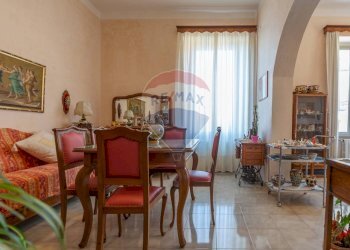 Sala da pranzo - Appartamento via D'Aragona
 
23, Chieti - foto 1