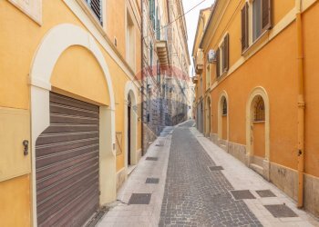 Edificio all\'aperto - Casa semi indipendente Via Sant'Eligio
 
22, Chieti - foto 44