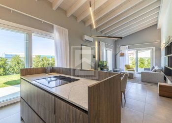 Foto 3 - Three-room apartment Via Monte Baldo, Desenzano del Garda - photo 3