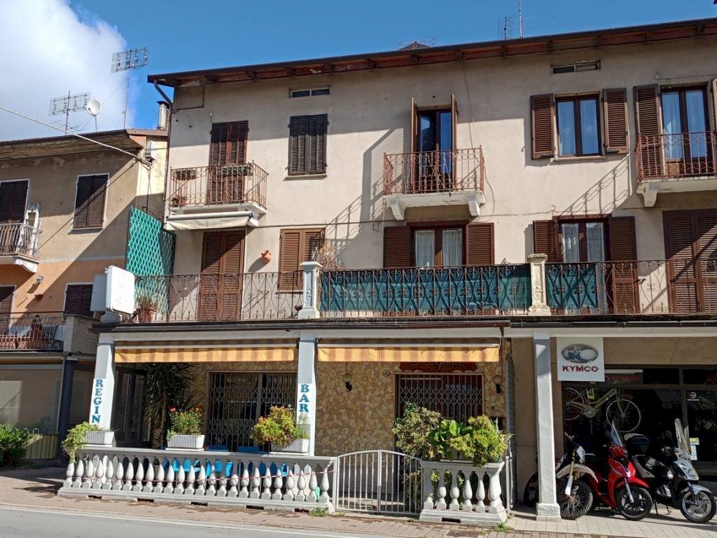 Facciata - Trilocale corso Giuseppe Mazzini, 8, Borgo San Dalmazzo - foto 2