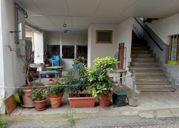 Cortile interno - Trilocale corso Giuseppe Mazzini, 8, Borgo San Dalmazzo - foto 4