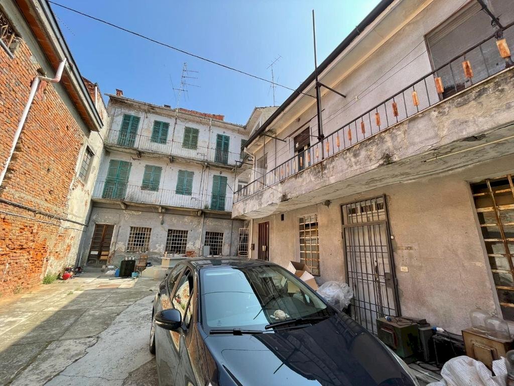 Stabile - Palazzo Vicolo Massimo del Pero, Valenza - foto 2