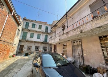 Stable - Palace Vicolo Massimo del Pero, Valenza - photo 2