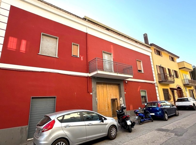 Casa indipendente Mondragone - foto 1