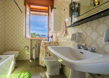 Three-room apartment Ospedaletti - photo 8