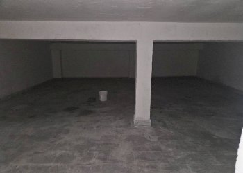 Cortile interno - Magazzino via delle Orchidee, Rieti - foto 5