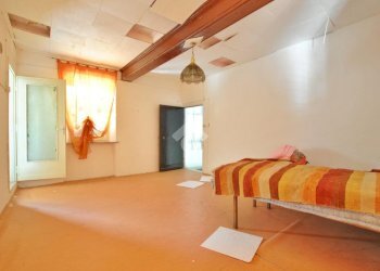 Independent house Via E Angiono Foglietti, Moncrivello - photo 11