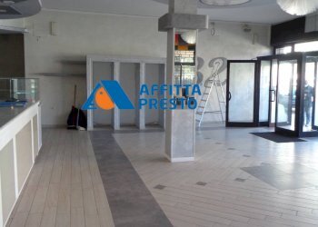 Foto 1 - Attività Commerciale viale Carducci, Gambettola - foto 1