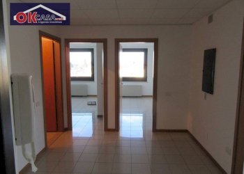 Foto 1 - Attività Commerciale Via Galvani, Monfalcone - foto 1