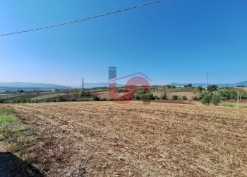 Foto 1 - Agricultural land Contrada Spezzacatene, Benevento - photo 1