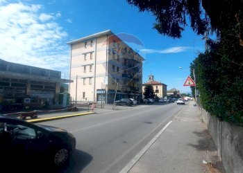 Esterno - Trilocale Via Battaglia San Martino
 
62, Cuveglio - foto 3