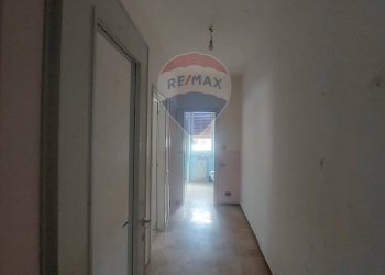 Corridoio - Trilocale Via Battaglia San Martino
 
62, Cuveglio - foto 14