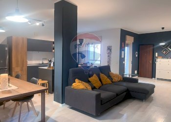 Sala da pranzo - Appartamento Viale Praga
 
49, Palermo - foto 7