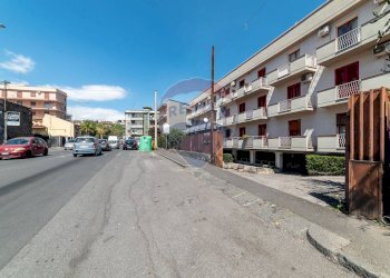 Edificio all\'aperto - Locale Commerciale Via Leucatia
72A, Catania - foto 33