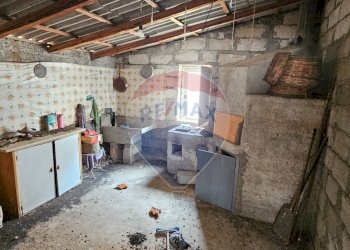 FORNO A LEGNA - Semi-detached house Via Luigi Rizzo
 
10, Acquedolci - photo 16