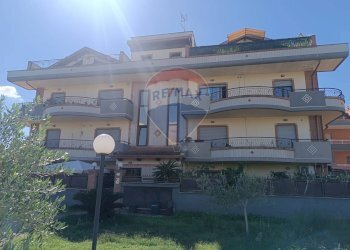 Edificio all\'aperto - Quadrilocale Via Clitunno
 
1, Aprilia - foto 9