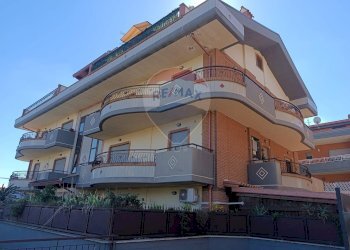 Edificio all\'aperto - Quadrilocale Via Clitunno
 
1, Aprilia - foto 11