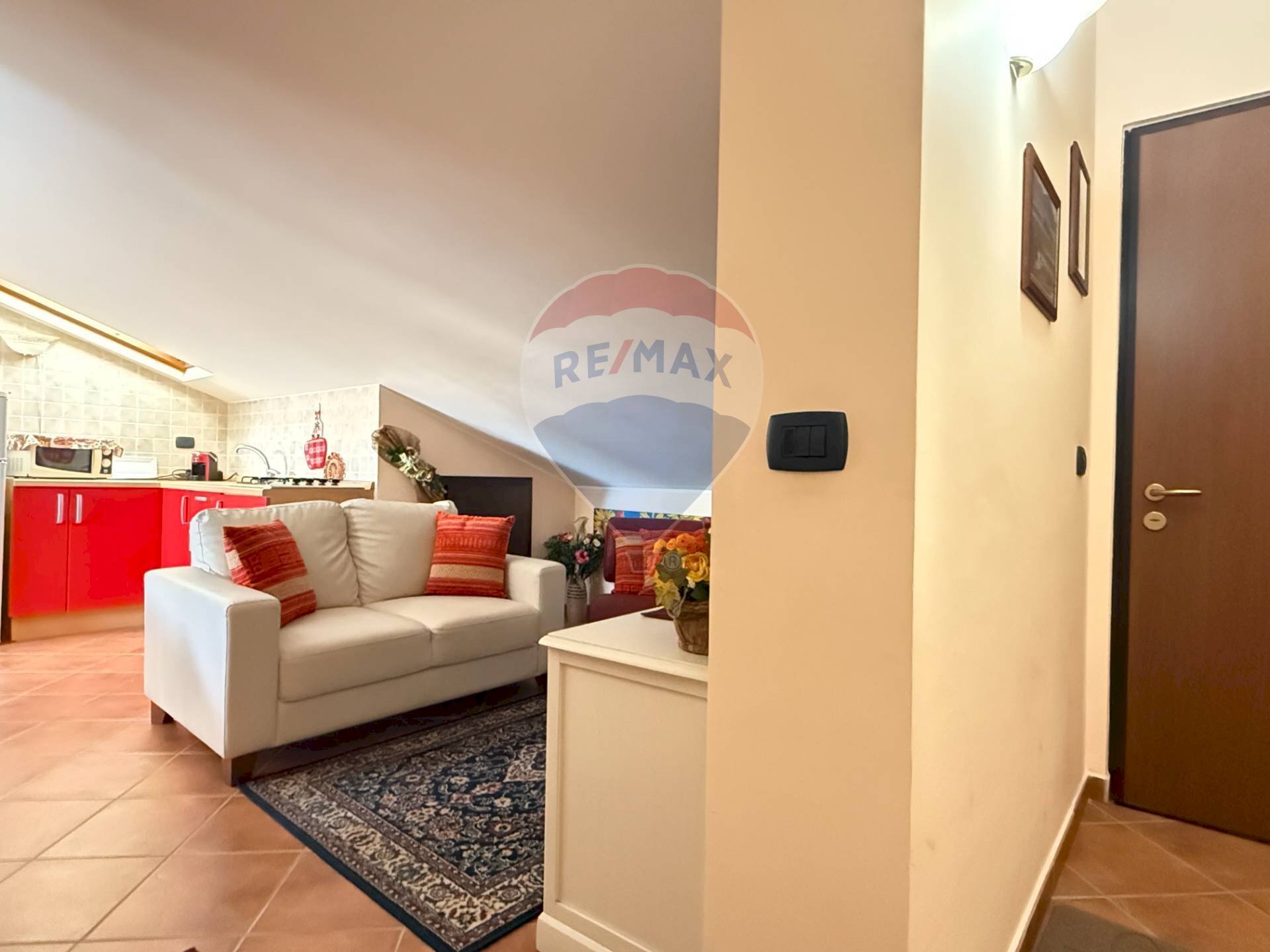 Soggiorno - Attico via piave
 
1, Riposto - foto 2