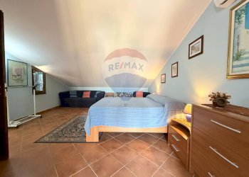 Camera / camera da letto - Attico via piave
 
1, Riposto - foto 21