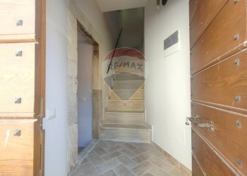 Scale - Casa semi indipendente via del selciato, Poggio Picenze - foto 2