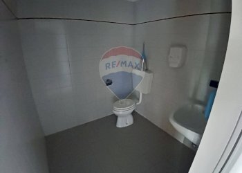 Bagno - Locale Commerciale via dell'industria
 
6, Alpago - foto 10