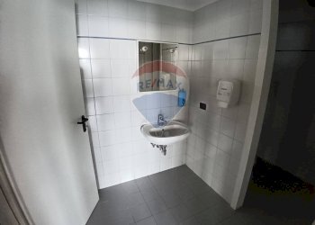 Bagno - Locale Commerciale via dell'industria
 
6, Alpago - foto 11