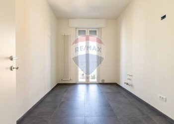 Stanza vuota - Three-room apartment Via Giovanni Antonio Da Pordenone
 
22, Piacenza - photo 7