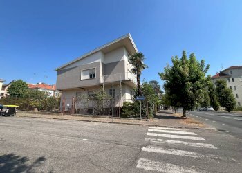 Foto 1 - Villa Via Morosetti
 
35, Valenza - foto 1