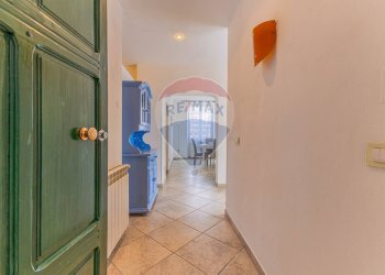 Hall / corridoio - Quadrilocale Via Goffredo Mameli
 
13, Castelsardo - foto 4