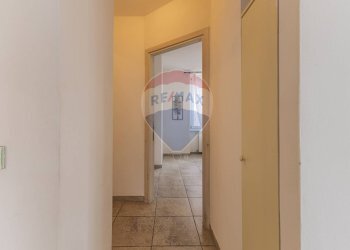 Hall / corridoio - Quadrilocale Via Goffredo Mameli
 
13, Castelsardo - foto 26