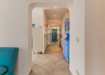 Hall / corridoio - Quadrilocale Via Goffredo Mameli
 
13, Castelsardo - foto 42