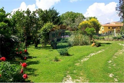 Giardino - Casa indipendente Rocchetta a Volturno - foto 2