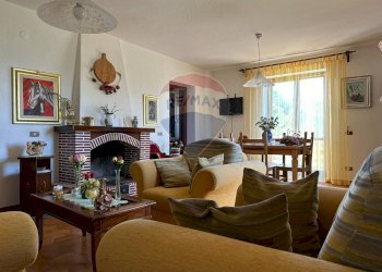 Sala da pranzo - Casa indipendente Via Cerreto
 
24/A, Colli a Volturno - foto 2