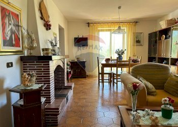 Sala da pranzo - Casa indipendente Via Cerreto
 
24/A, Colli a Volturno - foto 14