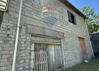 Casa all\'aperto - Casa indipendente Via Cerreto
 
24/A, Colli a Volturno - foto 100