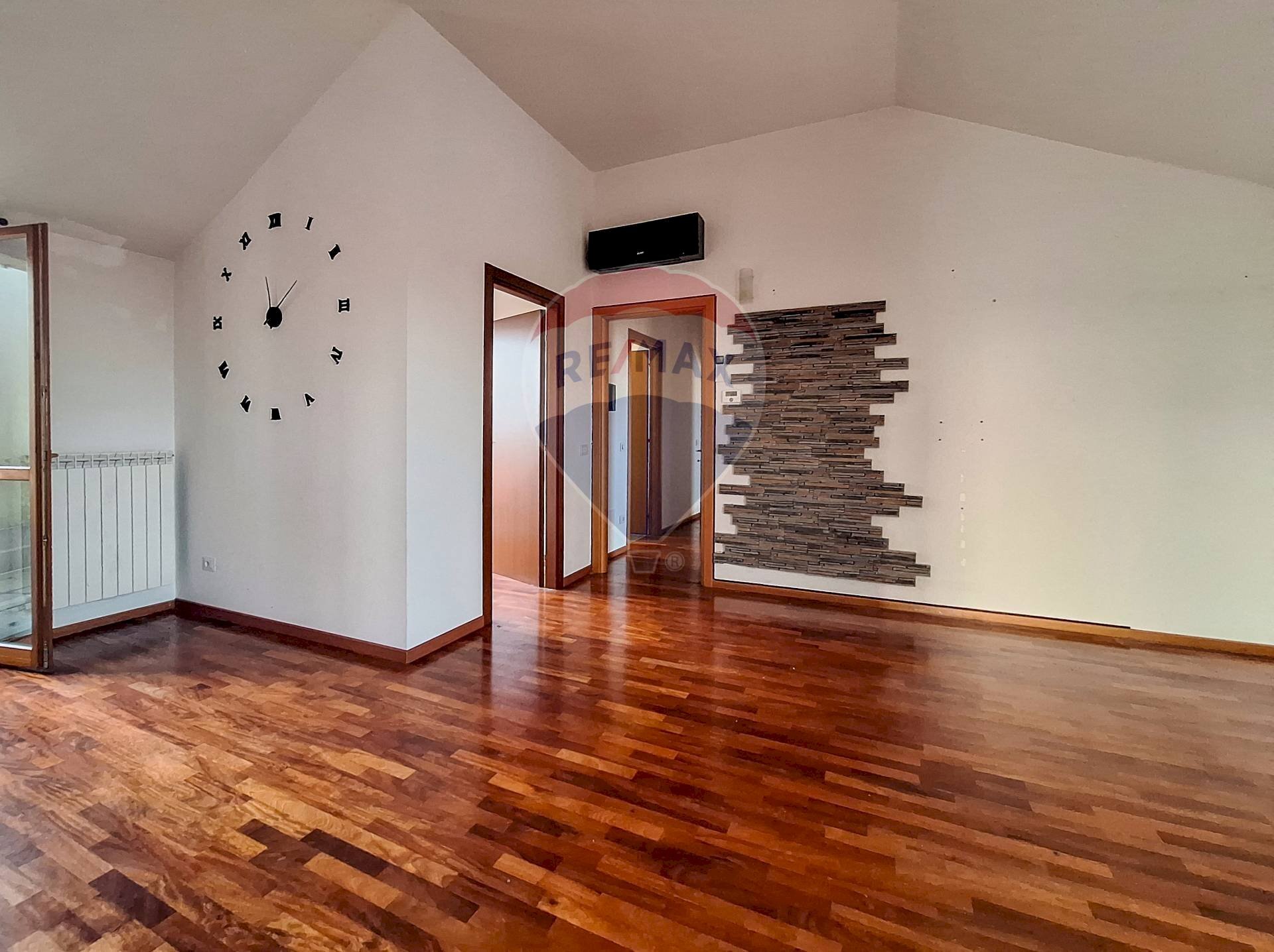 Stanza vuota - Attic Via Bernardino Ferni
5, Gallarate - photo 2