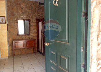 Hall / corridoio - Casa indipendente via Ignazio Groi
 
25, Niscemi - foto 10