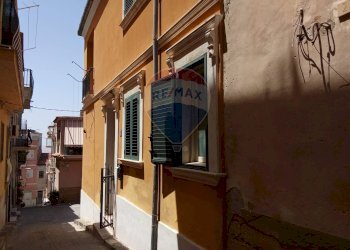 Edificio all\'aperto - Casa indipendente via Ignazio Groi
 
25, Niscemi - foto 61