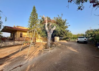 Edificio all\'aperto - Villa Fasano - photo 5