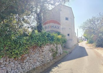 Edificio all\'aperto - Rustico Muro Leccese - foto 8