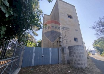 Edificio all\'aperto - Rustico Muro Leccese - foto 9