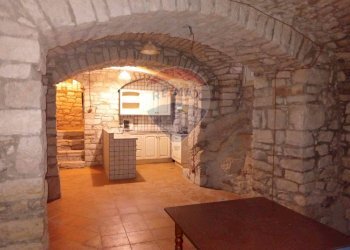 Cantina - Casa semi indipendente Via Roma
 
2, Vinchiaturo - foto 13