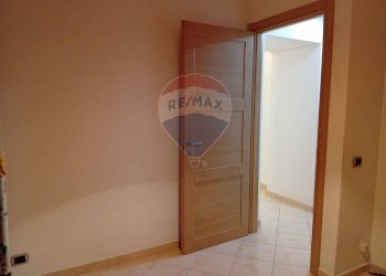 Stanza vuota - Casa semi indipendente Via Roma
 
2, Vinchiaturo - foto 47