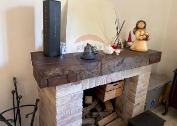 Dettagli - Casa indipendente Contrada Sant'Angelo
 
11, Vinchiaturo - foto 9