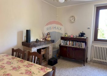 Sala da pranzo - Casa indipendente Contrada Sant'Angelo
 
11, Vinchiaturo - foto 12