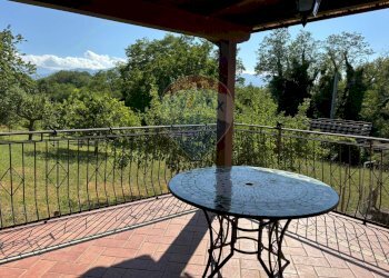 Balcone - Casa indipendente Contrada Sant'Angelo
 
11, Vinchiaturo - foto 25